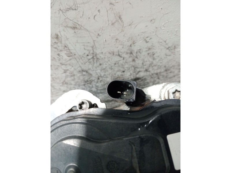 Recambio de pinza freno trasera derecha para bmw x1/ix1 u11 x1 sdrive18d referencia OEM IAM 6E558E  