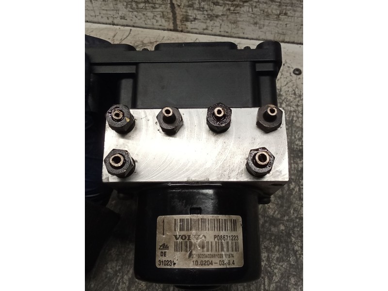 Recambio de abs para volvo v70 ii (285) d5 referencia OEM IAM P08671223 10020403 8671224 