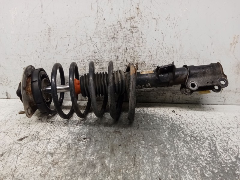 Recambio de amortiguador delantero derecho para volvo v70 ii (285) d5 referencia OEM IAM 8667250A  