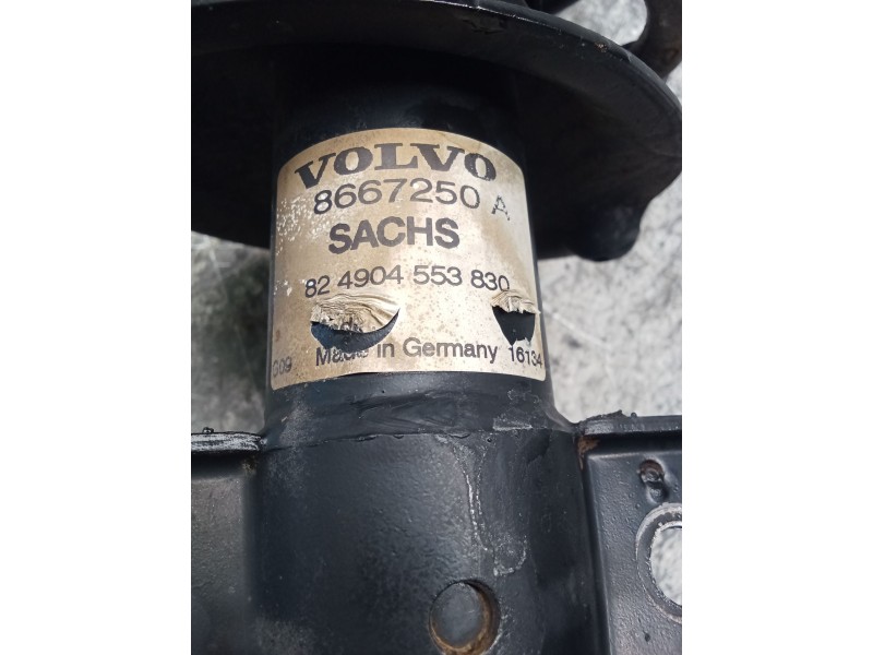 Recambio de amortiguador delantero derecho para volvo v70 ii (285) d5 referencia OEM IAM 8667250A  