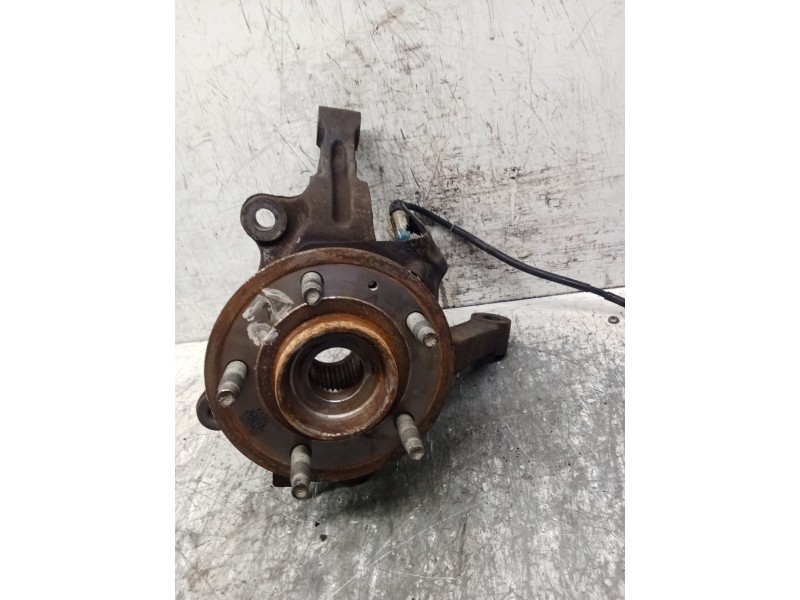 Recambio de mangueta delantera izquierda para chevrolet captiva (c100, c140) 2.0 d referencia OEM IAM   