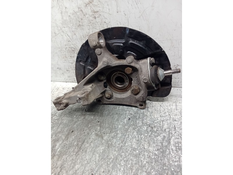 Recambio de mangueta delantera derecha para volvo v70 ii (285) d5 referencia OEM IAM   