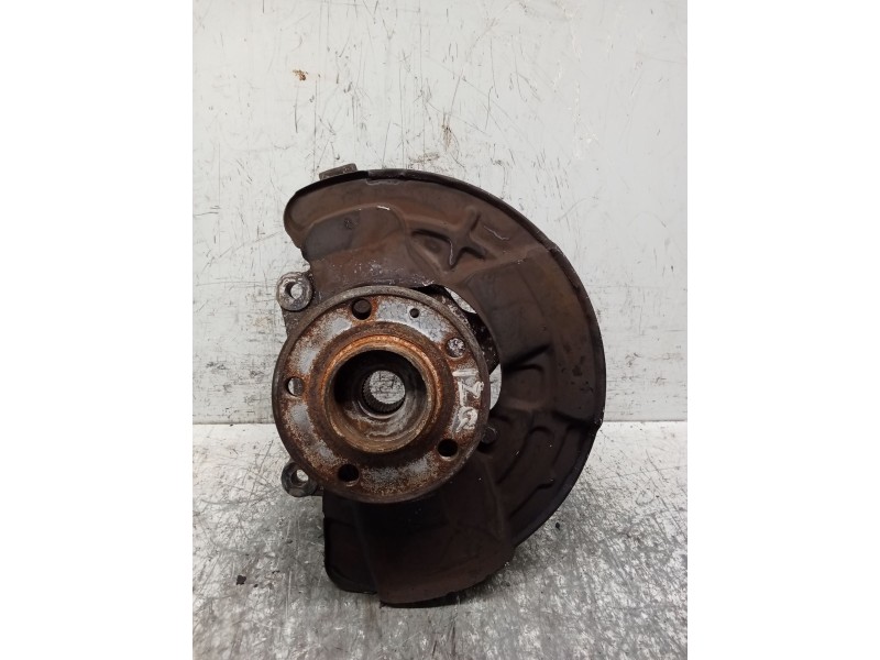 Recambio de mangueta delantera izquierda para volvo v70 ii (285) d5 referencia OEM IAM   