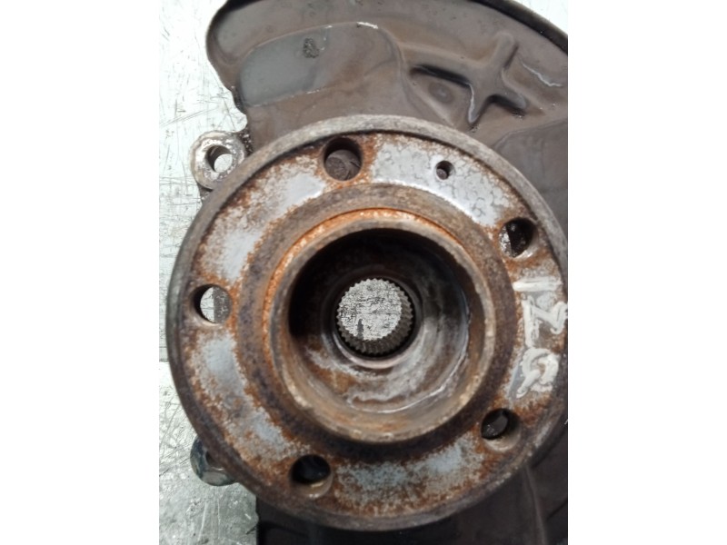 Recambio de mangueta delantera izquierda para volvo v70 ii (285) d5 referencia OEM IAM   