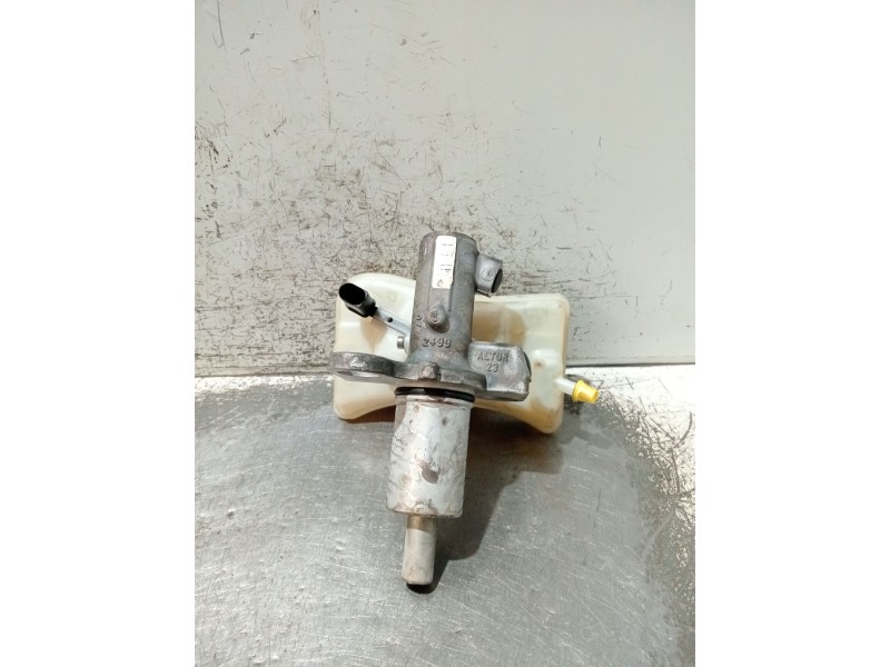 Recambio de bomba freno para audi a4 b7 (8ec) 2.0 tdi 16v referencia OEM IAM 8E0611301 32067009 