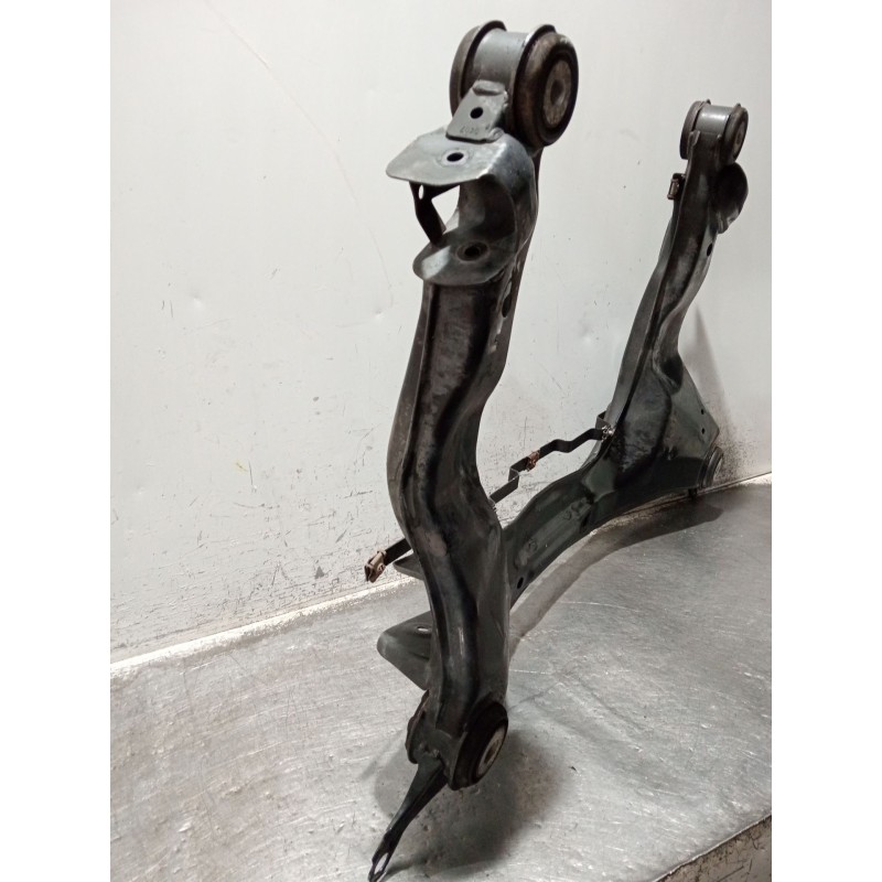 Recambio de puente delantero para audi a4 b7 (8ec) 2.0 tdi 16v referencia OEM IAM 8E0399313BD  CUNA