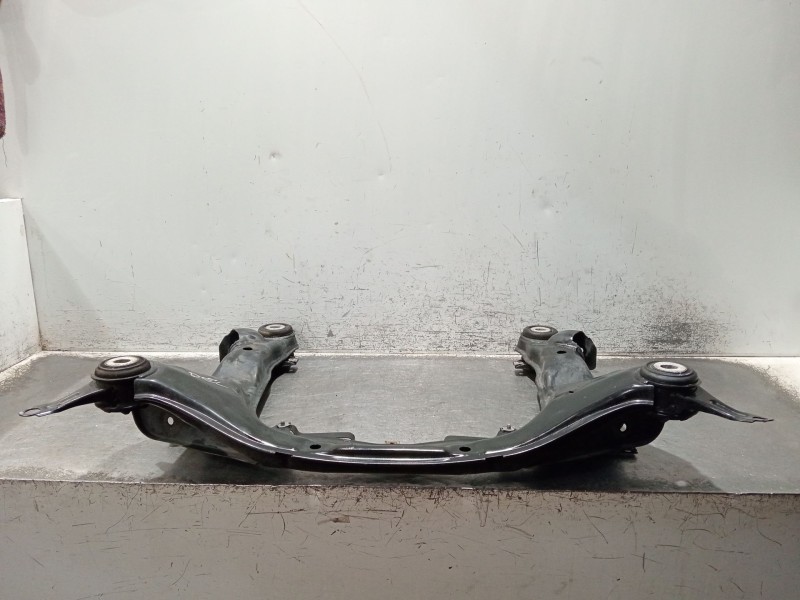 Recambio de puente delantero para audi a4 b7 (8ec) 2.0 tdi 16v referencia OEM IAM 8E0399313BD  CUNA