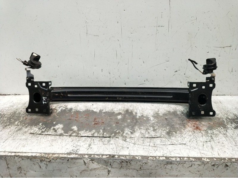 Recambio de refuerzo paragolpes delantero para audi a1 sportback (gba) referencia OEM IAM 82A80710903S 230936027T1 