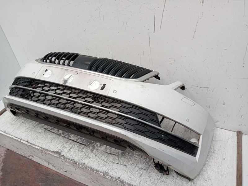 Recambio de paragolpes delantero para skoda octavia iii (5e3, nl3, nr3) 2.0 tdi referencia OEM IAM   