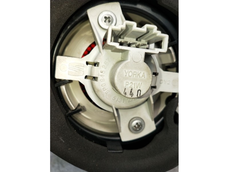 Recambio de piloto trasero izquierdo para seat altea (5p1) 1.2 tsi referencia OEM IAM 5P0945257  