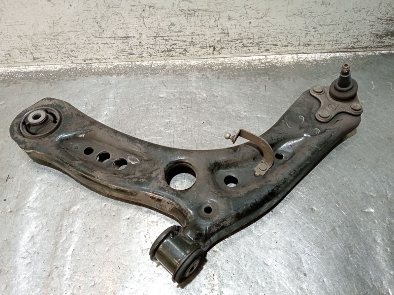 Recambio de brazo suspension inferior delantero izquierdo para skoda octavia iii (5e3, nl3, nr3) 2.0 tdi referencia OEM IAM 5Q04