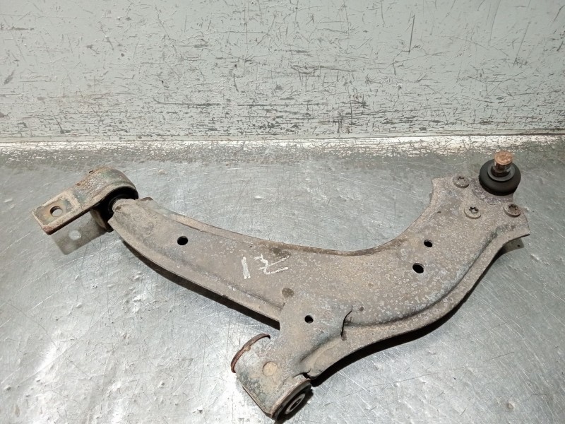 Recambio de brazo suspension inferior delantero izquierdo para citroën xsara (n1) 1.4 hdi referencia OEM IAM   