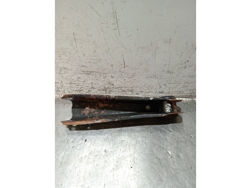 Recambio de brazo suspension superior trasero derecho para buick century estate wagon referencia OEM IAM   