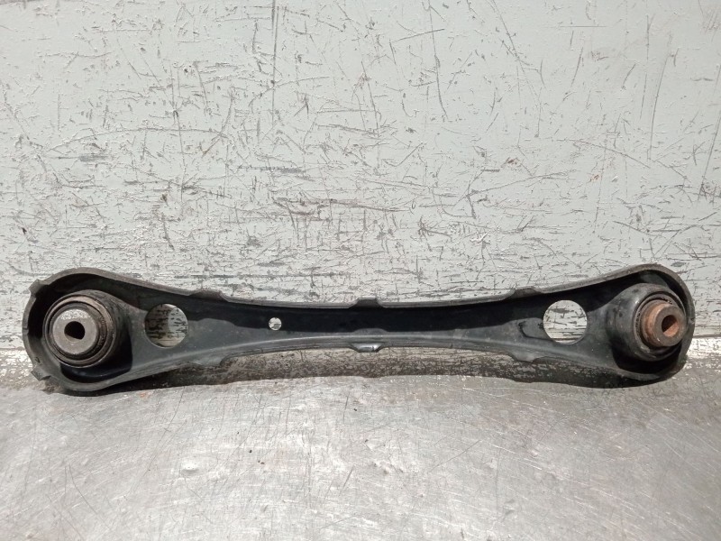 Recambio de tirante trasero derecho para audi a4 b7 (8ec) 2.0 tdi 16v referencia OEM IAM 8E0501529K  