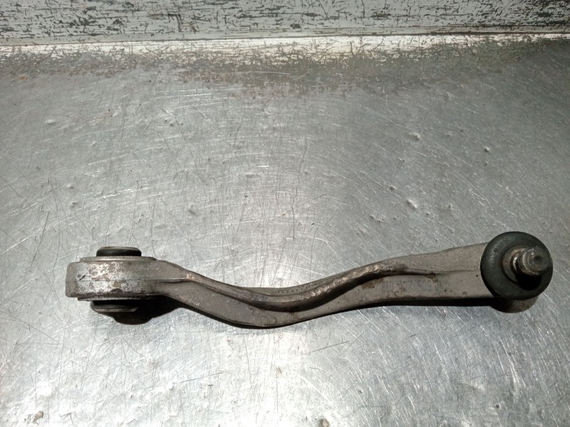 Recambio de brazo suspension superior delantero izquierdo para audi a4 b7 (8ec) 2.0 tdi 16v referencia OEM IAM   