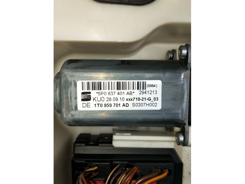 Recambio de elevalunas delantero izquierdo para seat altea (5p1) 1.2 tsi referencia OEM IAM 5P0837401AB 4P 