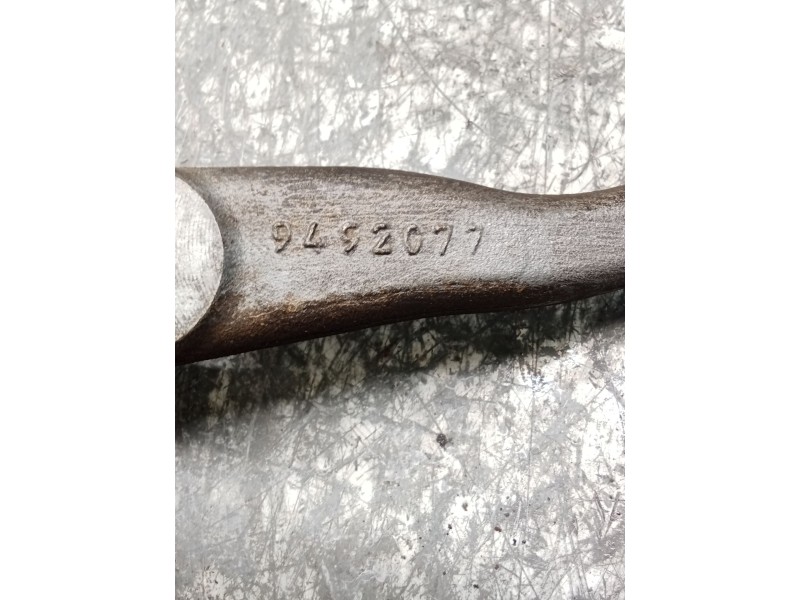 Recambio de tirante delantero izquierdo para volvo v70 ii (285) d5 referencia OEM IAM 9492077  