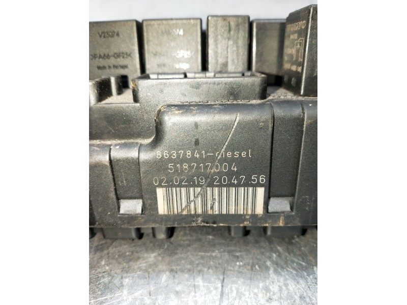 Recambio de caja reles / fusibles para volvo v70 ii (285) d5 referencia OEM IAM 8637841 518717004 