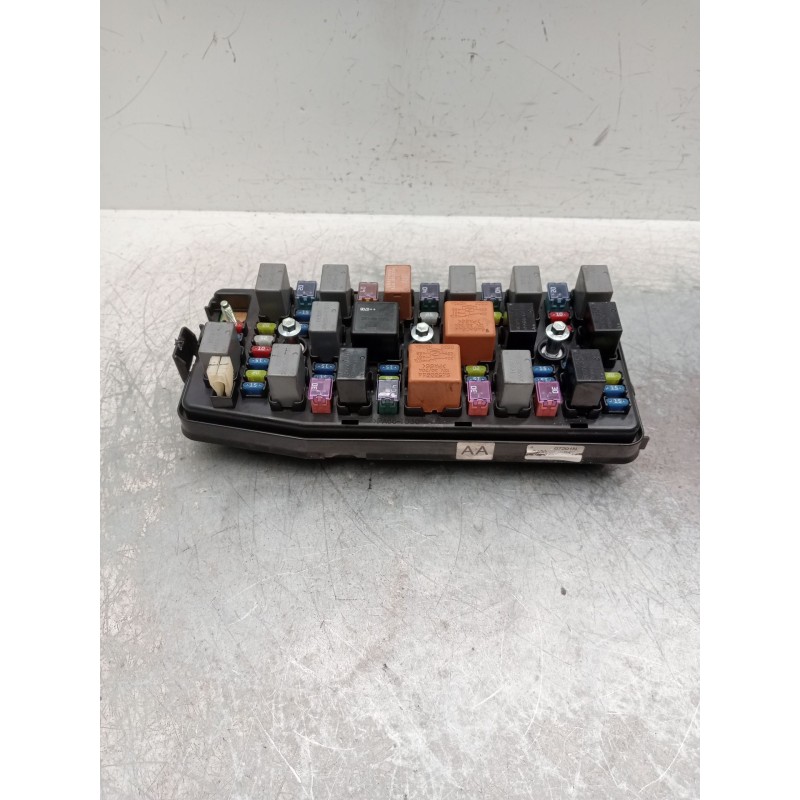 Recambio de caja reles / fusibles para chevrolet captiva (c100, c140) 2.0 d referencia OEM IAM 07201n ak647 