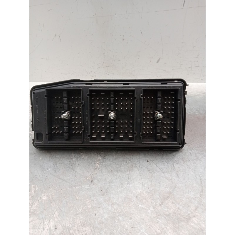 Recambio de caja reles / fusibles para chevrolet captiva (c100, c140) 2.0 d referencia OEM IAM 07201n ak647 