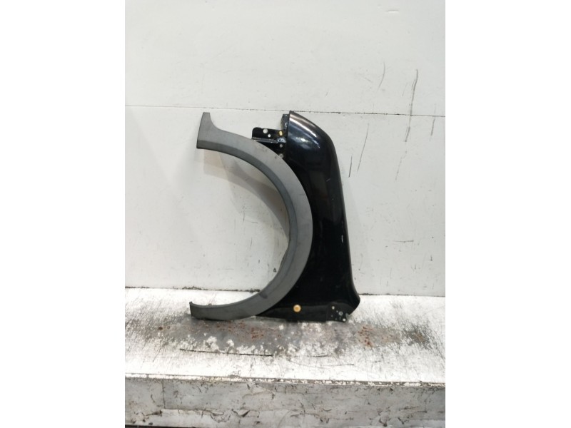 Recambio de aleta delantera izquierda para ford tourneo connect 1.8 tdci referencia OEM IAM 5131152  