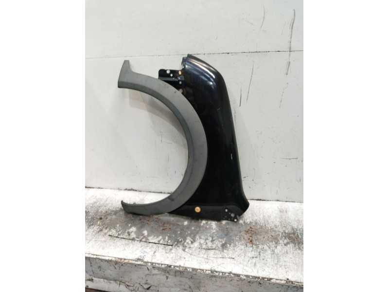 Recambio de aleta delantera izquierda para ford tourneo connect 1.8 tdci referencia OEM IAM 5131152  