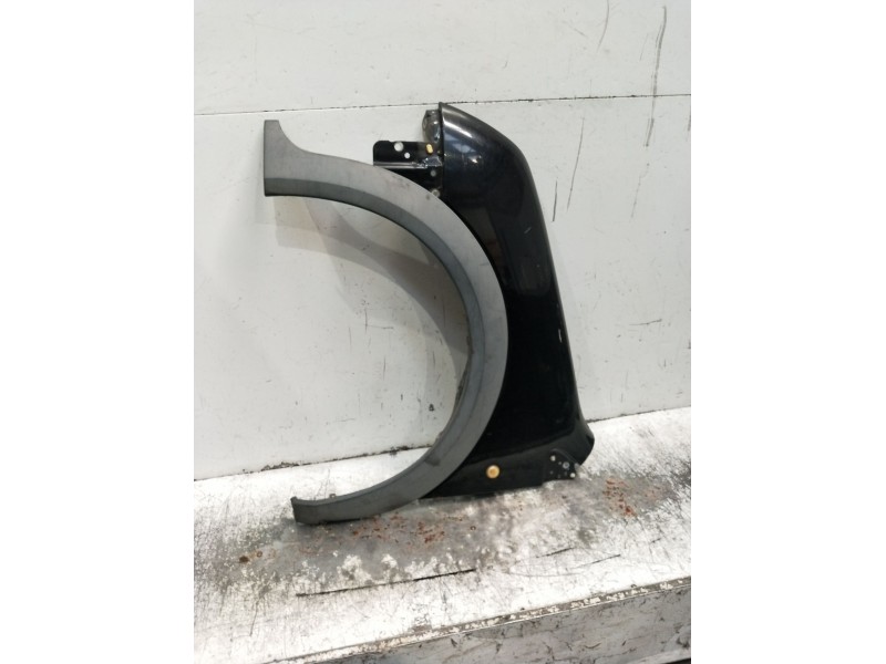 Recambio de aleta delantera izquierda para ford tourneo connect 1.8 tdci referencia OEM IAM 5131152  