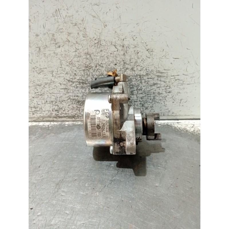 Recambio de depresor freno / bomba vacio para opel combo tour 1.3 cdti 16v referencia OEM IAM 55193232 72902403 
