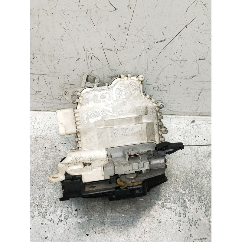 Recambio de motor cierre centralizado trasero izquierdo para seat altea (5p1) 1.2 tsi referencia OEM IAM W05P0839011B  