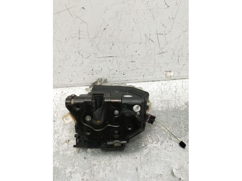 Recambio de motor cierre centralizado delantero derecho para seat altea (5p1) 1.2 tsi referencia OEM IAM 1P1837016B  