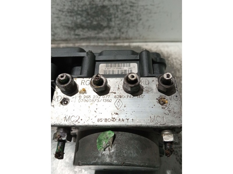 Recambio de abs para renault clio iii confort dynamique referencia OEM IAM 0265232077 8200747140 