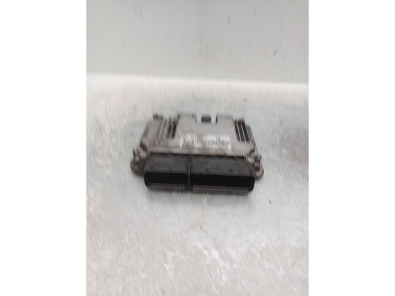 Recambio de centralita motor uce para chevrolet captiva (c100, c140) 2.0 d referencia OEM IAM 0281014296 96858577 