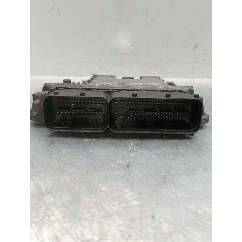 Recambio de centralita motor uce para chevrolet captiva (c100, c140) 2.0 d referencia OEM IAM 0281014296 96858577 