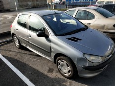 peugeot 206 berlina del año 2002
