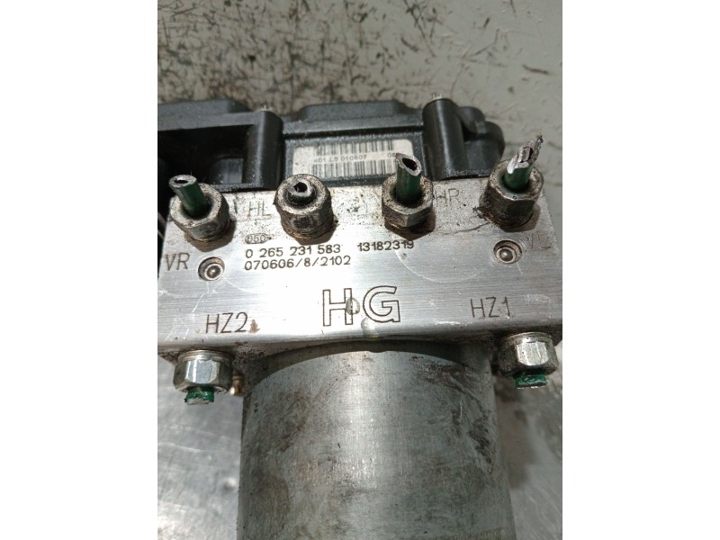 Recambio de abs para opel combo tour 1.3 cdti 16v referencia OEM IAM 0265800443 0265231583 13182319