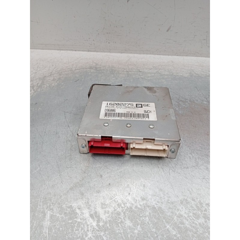 Recambio de centralita motor uce para opel corsa b (s93) 1.4 i (f08, f68, m68) referencia OEM IAM 16202279 d96006 