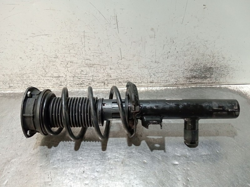 Recambio de amortiguador delantero derecho para skoda octavia iii (5e3, nl3, nr3) 2.0 tdi referencia OEM IAM 3Q0413031AK  