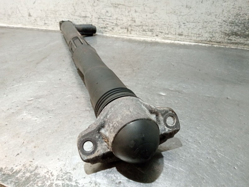 Recambio de amortiguador trasero derecho para skoda octavia iii (5e3, nl3, nr3) 2.0 tdi referencia OEM IAM 5Q0513119N  