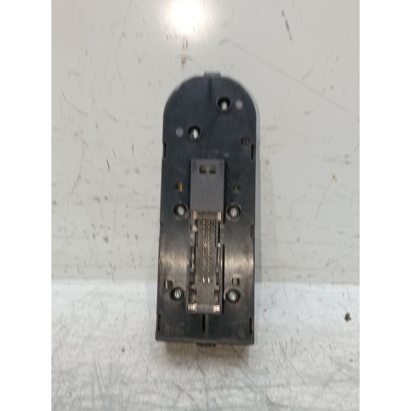 Recambio de mando elevalunas delantero izquierdo para opel astra h (a04) 1.6 (l48) referencia OEM IAM 13209203 03459216 