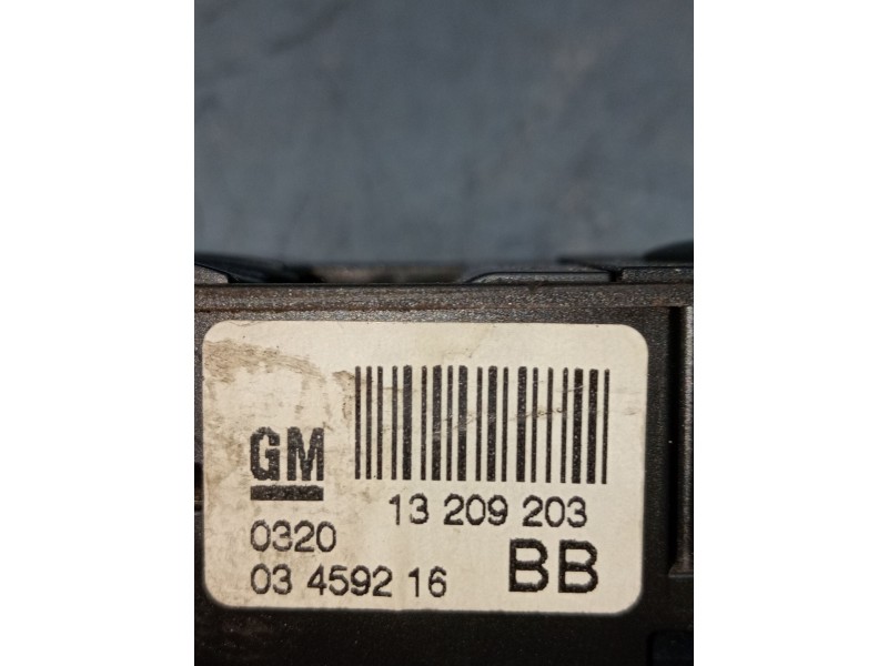 Recambio de mando elevalunas delantero izquierdo para opel astra h (a04) 1.6 (l48) referencia OEM IAM 13209203 03459216 