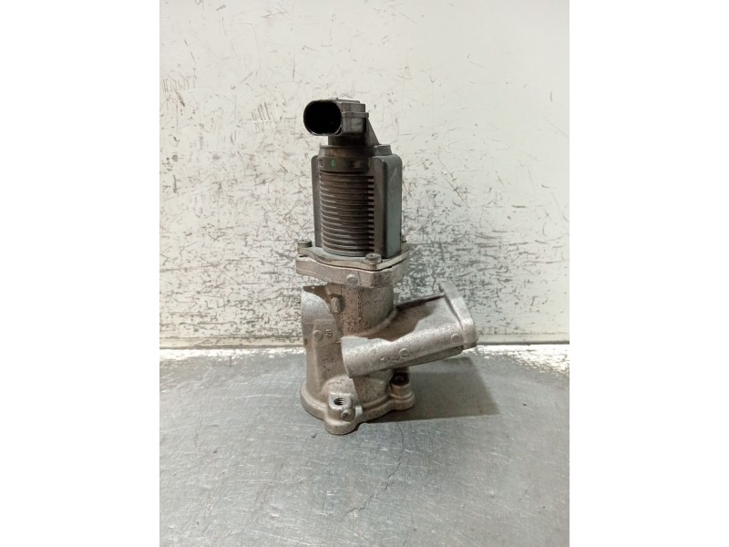 Recambio de valvula egr para opel combo tour 1.3 cdti 16v referencia OEM IAM 55201144  