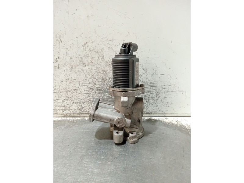 Recambio de valvula egr para opel combo tour 1.3 cdti 16v referencia OEM IAM 55201144  