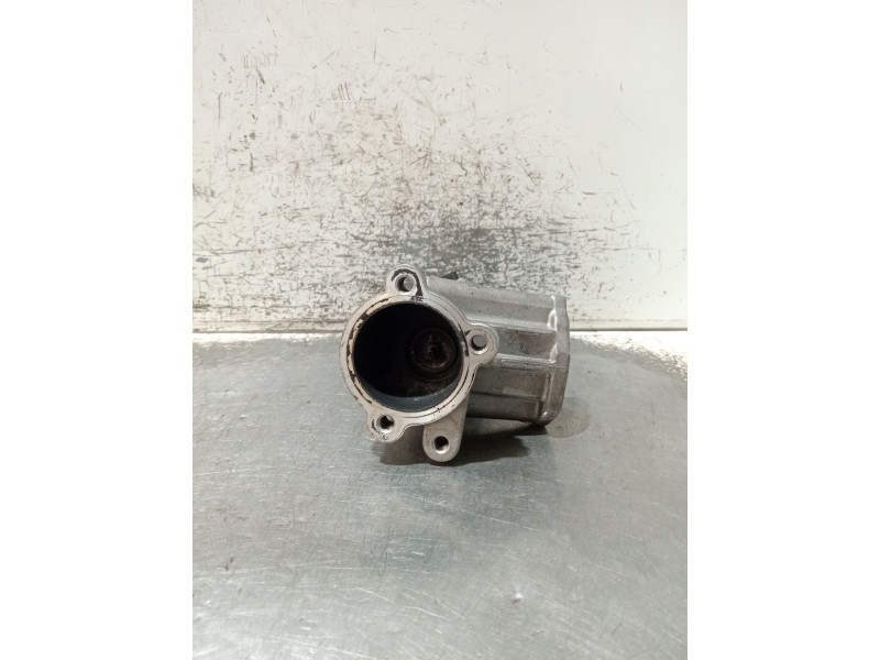Recambio de valvula egr para opel combo tour 1.3 cdti 16v referencia OEM IAM 55201144  