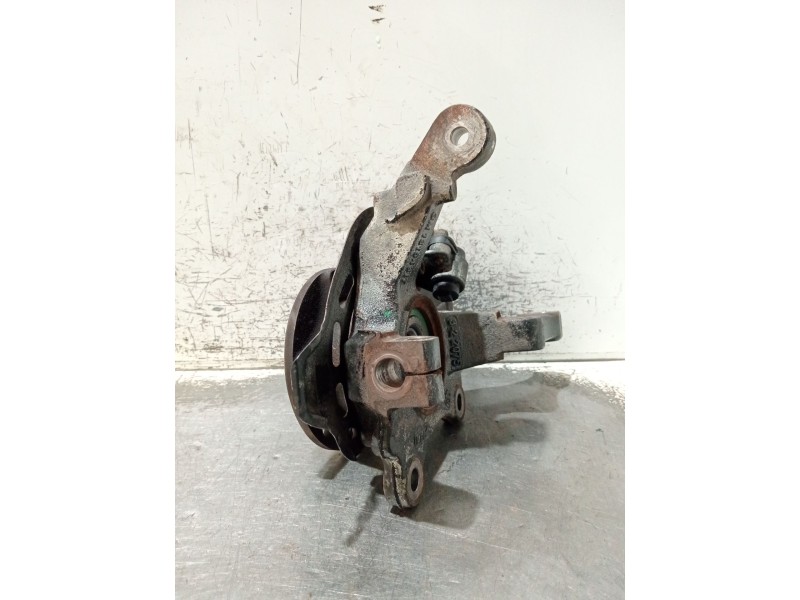 Recambio de mangueta delantera izquierda para opel combo tour 1.3 cdti 16v referencia OEM IAM 13154317  