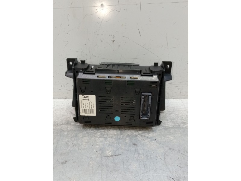 Recambio de pantalla multifuncion para opel astra h (a04) 1.6 (l48) referencia OEM IAM 13208089 317099190 102487500