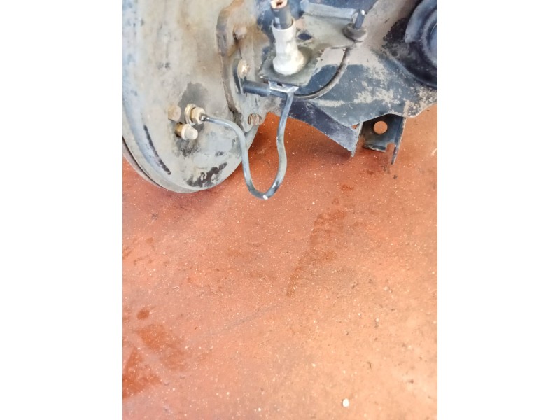 Recambio de puente trasero para ford fiesta vi (cb1, ccn) 1.25 referencia OEM IAM E10076AS0860  TAMBOR/ABS