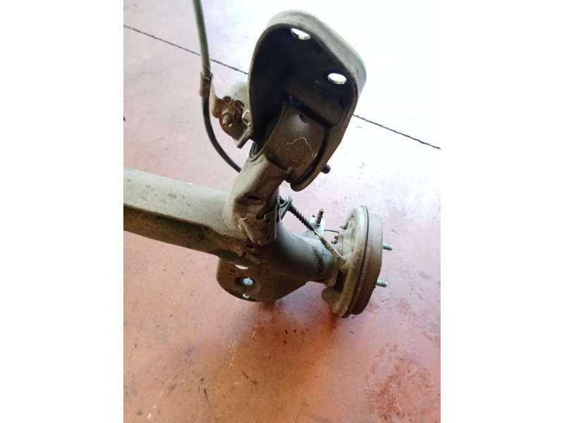 Recambio de puente trasero para ford fiesta vi (cb1, ccn) 1.25 referencia OEM IAM E10076AS0860  TAMBOR/ABS