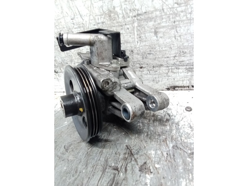 Recambio de bomba direccion para kia sportage ii (je_, km_) 2.0 i 16v referencia OEM IAM 7118B307  