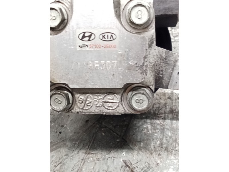 Recambio de bomba direccion para kia sportage ii (je_, km_) 2.0 i 16v referencia OEM IAM 7118B307  