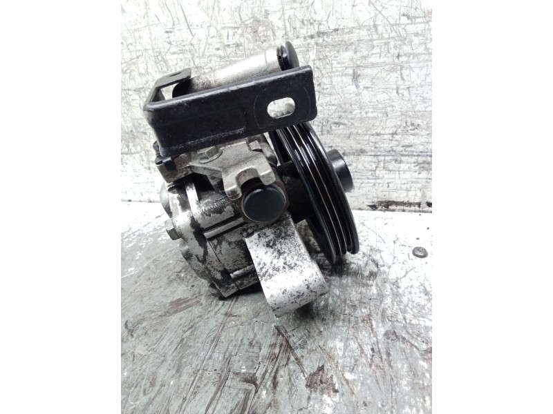 Recambio de bomba direccion para kia sportage ii (je_, km_) 2.0 i 16v referencia OEM IAM 7118B307  